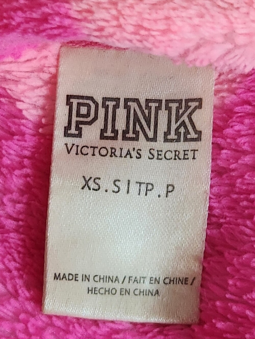 PINK Victoria's Secret Plush Robe - Picture 10 of 10